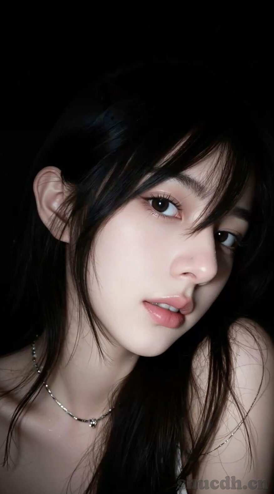 人妻在线观看-家庭生活的温馨视角，人妻的在线娱乐时光